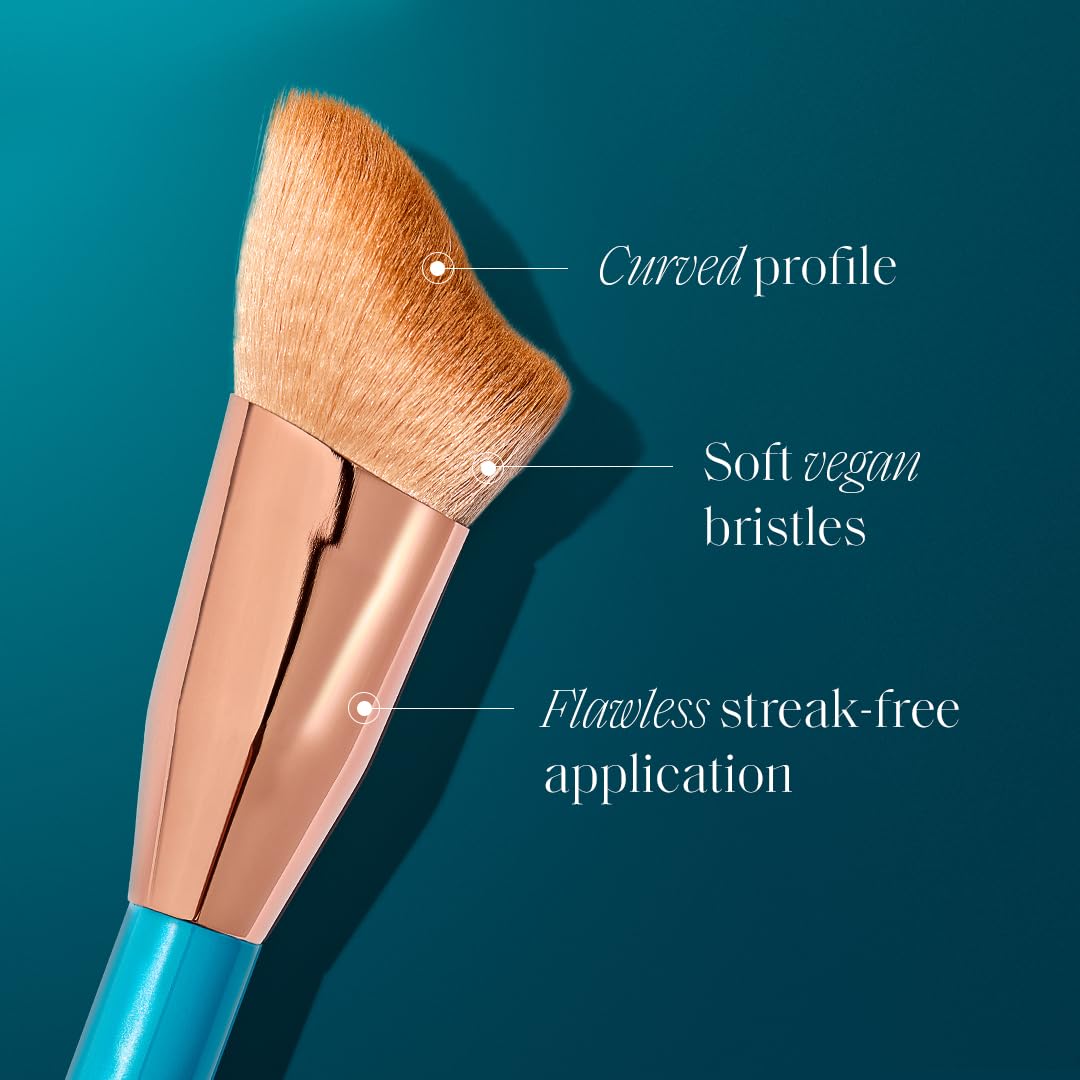 St. Tropez Ultimate Flawless Tan Face Brush - Achieve a Perfect Sun-Kissed Glow | 1 Ct