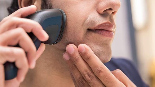 Philips Norelco Shaver Series 1000 - Wet/Dry Electric Shaver with ComfortCut Blades | 40 Minutes Cordless Use