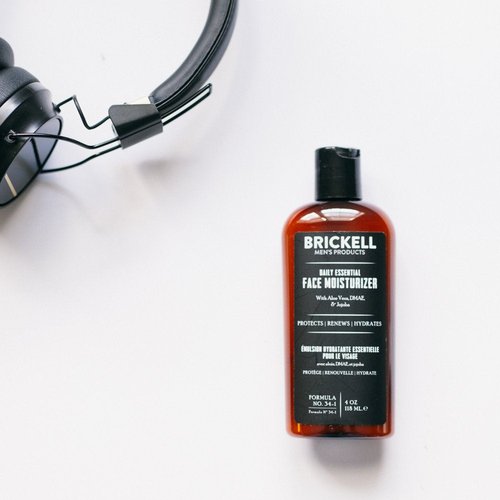 Brickell Men's Daily Essential Face Moisturizer - Natural Fast-Absorbing Lotion with Hyaluronic Acid & Green Tea, 4 Oz