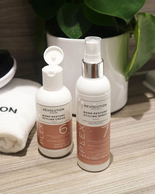 Revolution Haircare Plex 7 Bond Restore Styling Spray - Heat Protectant & Shine Enhancer, 100ml