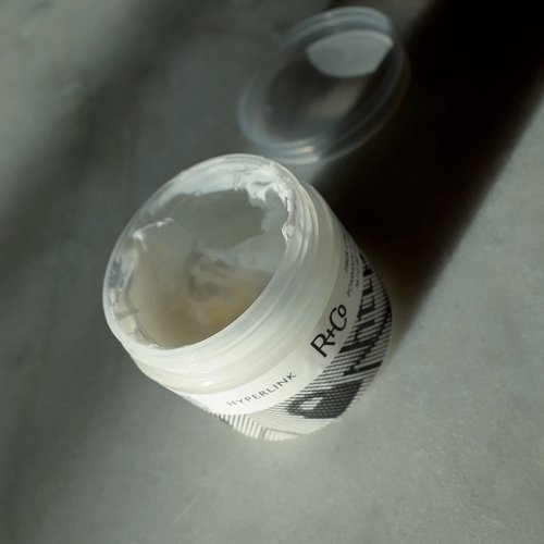 R+Co HYPERLINK Fiber Stretch Pomade - Versatile Hair Styling Pomade for Hold, Flexibility & Texture