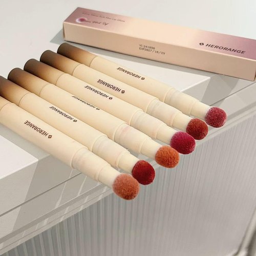 Pro Twist Velvet Matte Lip Pen Set - 6 Waterproof Kiss-Proof Shades | Peachy Nude for Fall & Winter