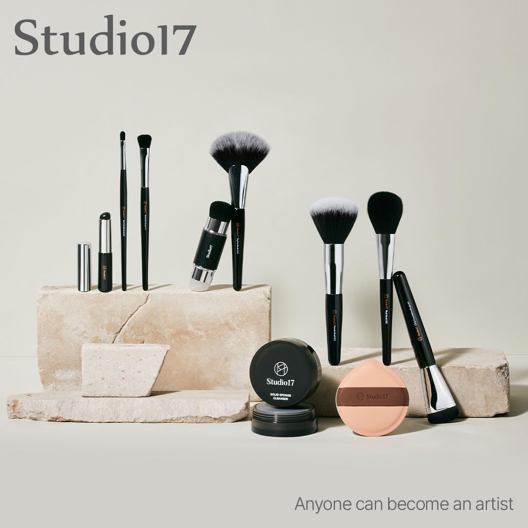 STUDIO17 Dual Ended Silicone Tip Blush Brush - Skin-Friendly Makeup Tool for Contouring & Blush Application