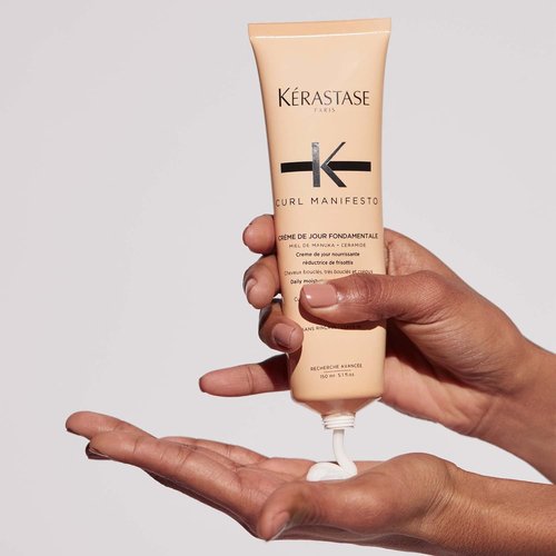 Kerastase Curl Manifesto Hair Cream - Leave-In Treatment & Heat Protectant for Frizz Control, 5.07 Fl Oz