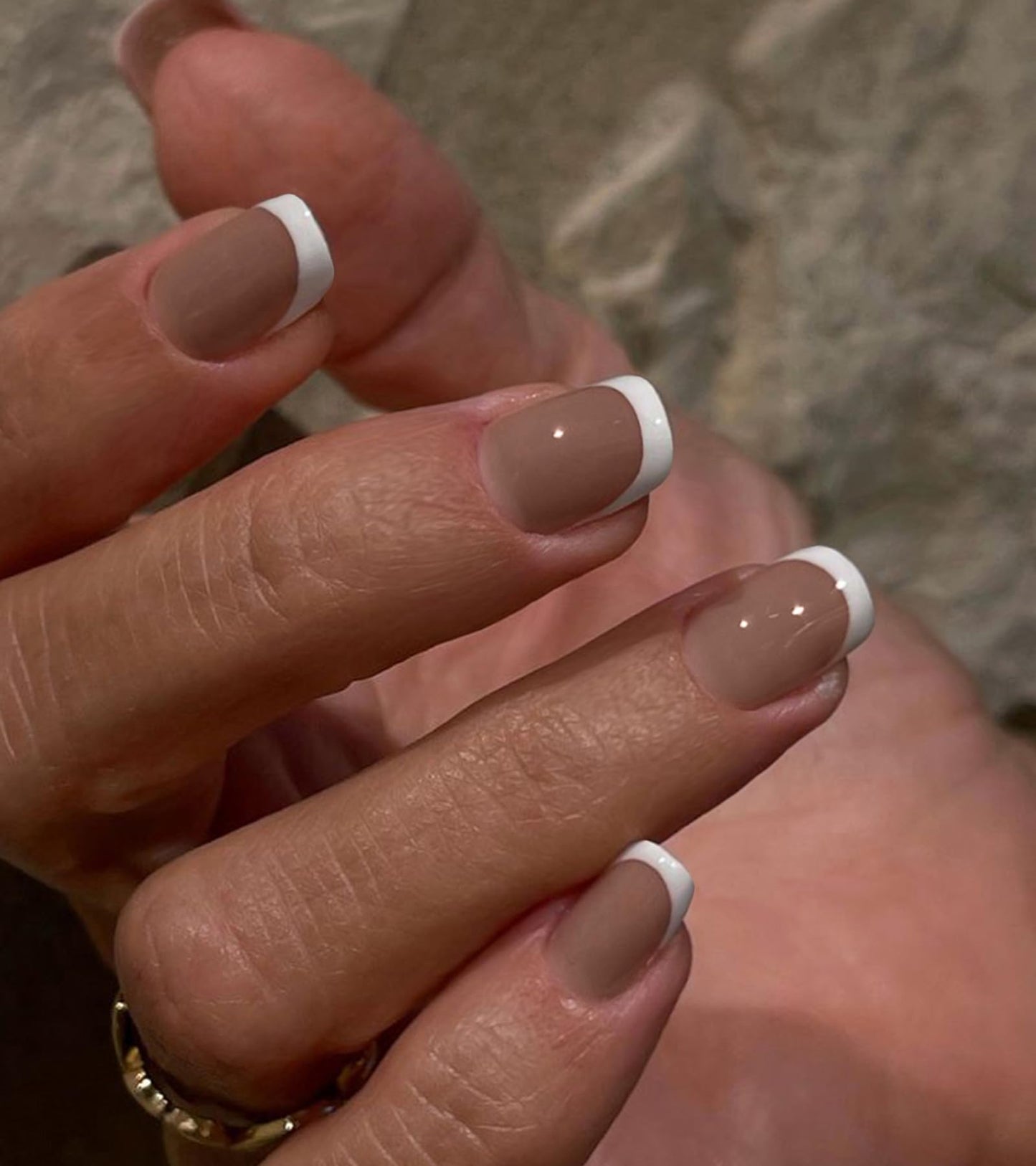 Artquee Press on Nails Short Soft Nude Square False Tips Glossy Reusable Fake Stick on Nails Kit for Women - 30 PCS 15 Sizes