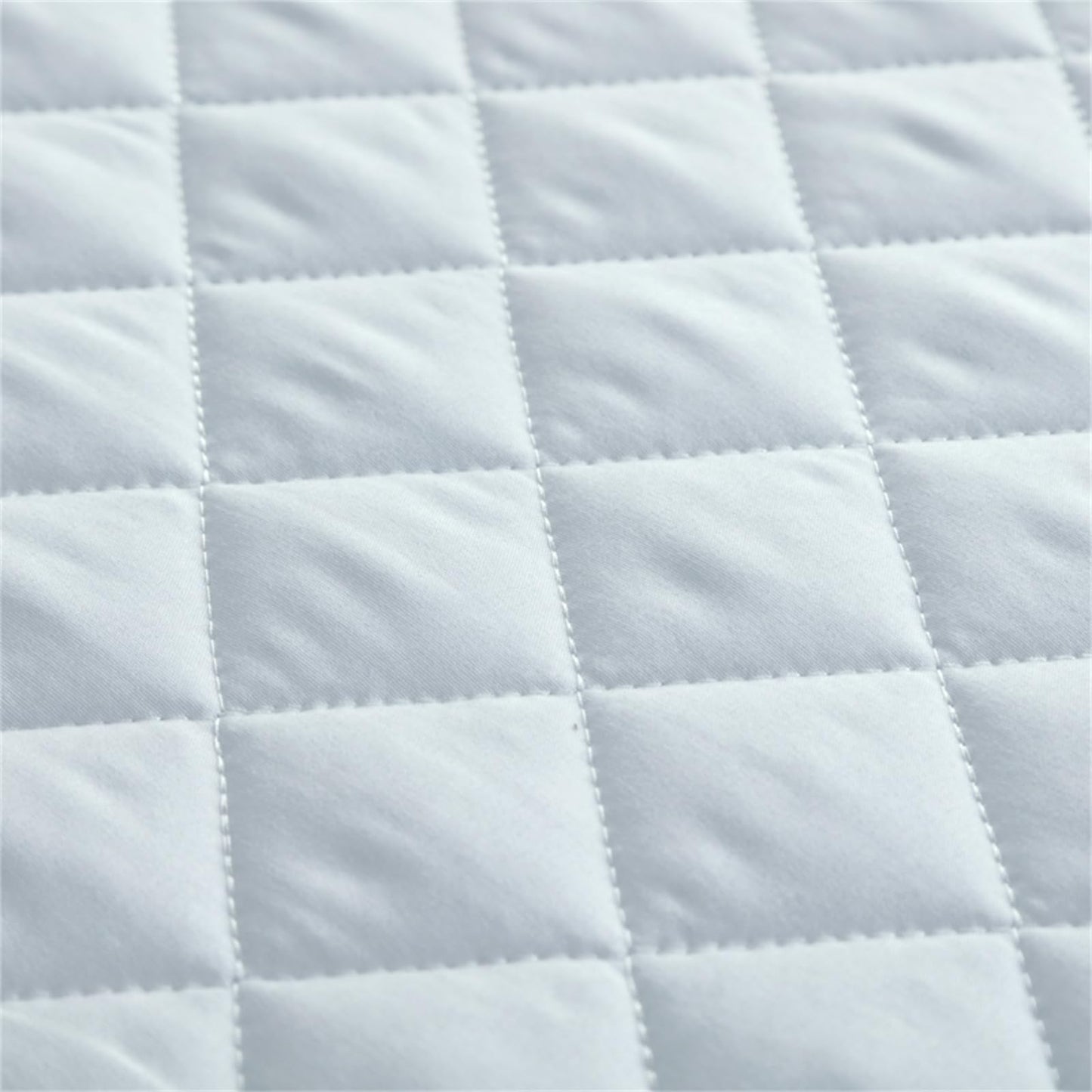 MWNAGO Massage Table Fitted Sheet with Face Hole,Massage Fitted Sheet, Massage Face Rest Cover with Hole,Spa Bed Cover Lash Bed Cover Sheets Sutiable for Beauty,Spa 31.5 * 75 in (Fitted Sheets)