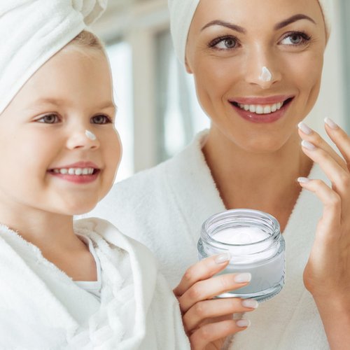 48 Pcs Clear Glass Jars with Black Lids,2 oz Empty Small Glass Jars with Inner Liners,Round Travel Size Sample Containers Mini Jelly Jars for Lotion,Cosmetic,Cream