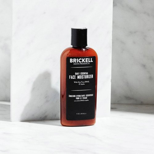 Brickell Men's Daily Essential Face Moisturizer - Natural Fast-Absorbing Lotion with Hyaluronic Acid & Green Tea, 4 Oz