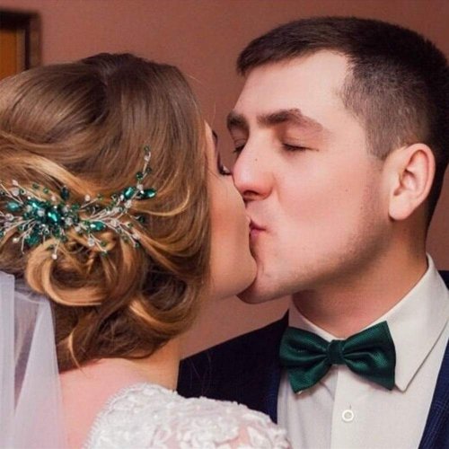 Aimimier Bridal Green Crystal Hair Comb Emerald Rhinestone Hair Vine Prom Party Festival Wedding Hair Accessories for Women and Girls(Gold)