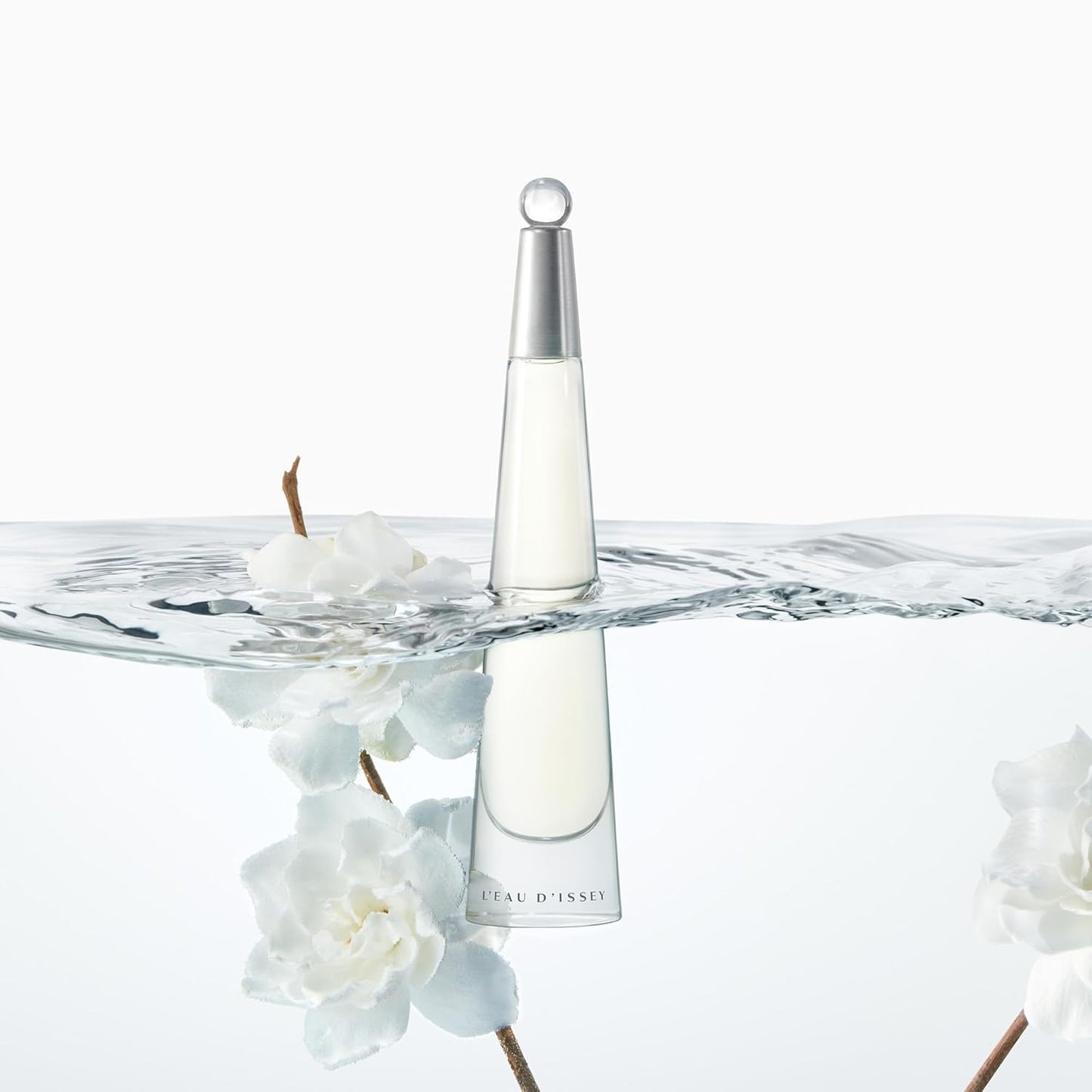 Issey Miyake L'Eau d'Issey Eau de Toilette | Floral & Aquatic Women's Fragrance - Notes of White Flowers & Lotus Rose