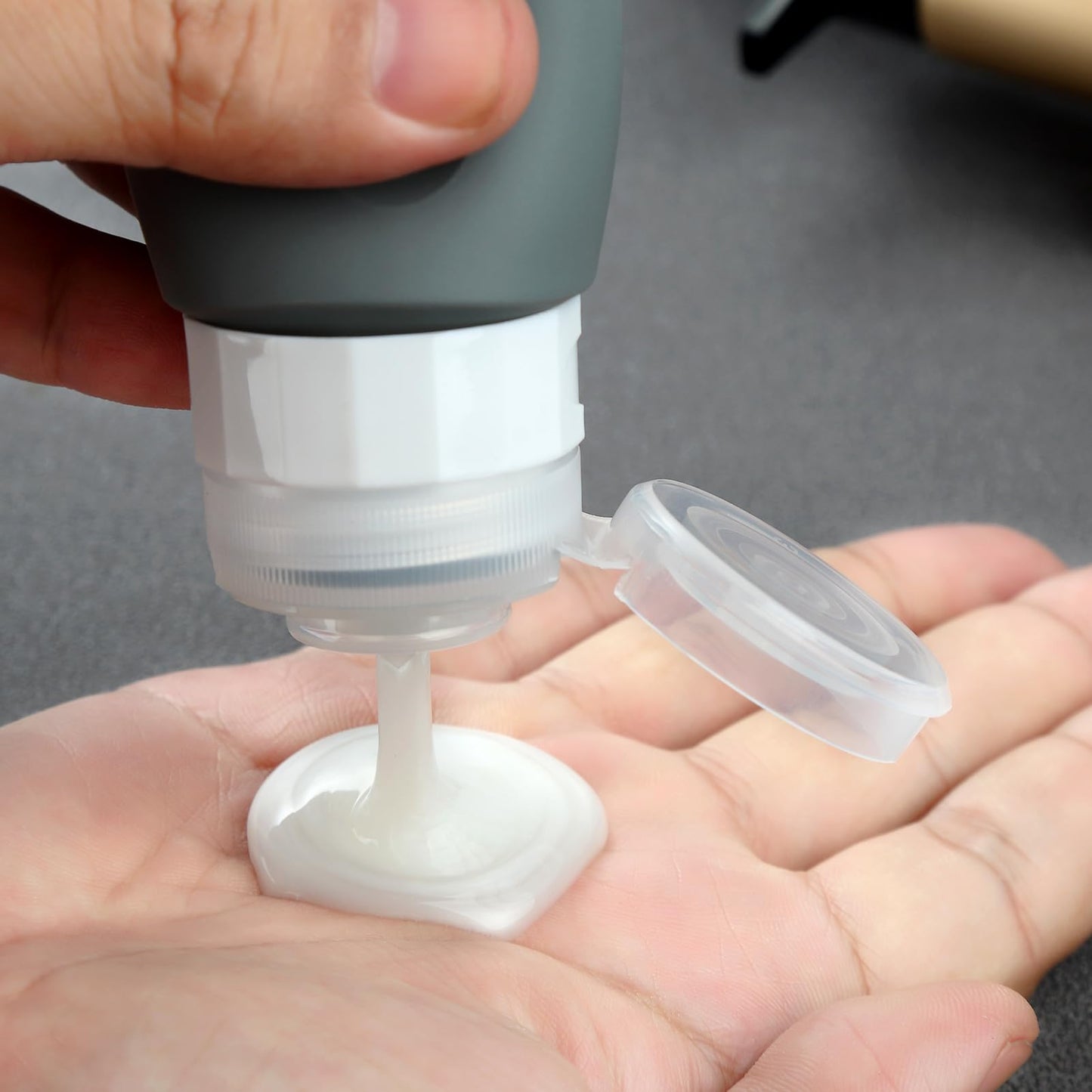 Mrsdry Travel Bottles for Toiletries, Tsa Approved 2oz Travel size Bottles, BPA Free Leak Proof Travel Toiletry Containers, Refillable Travel Accessories with Toiletry Bag for Shampoo Liquid (4 Pack)