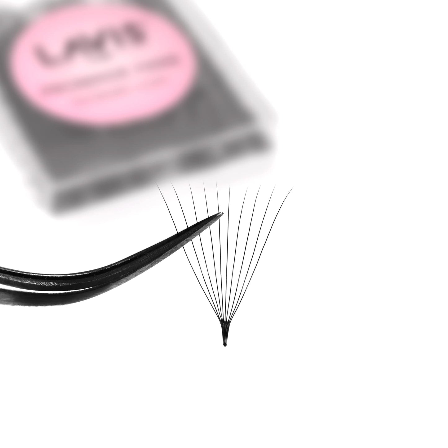 LAVISLASH 500 Promade Fans Eyelash Extension | Handmade Loose Volume Lash | Mutiple Options 3D-8D/10D/12D/14D/16D Fans | 0.03/0.05/0.07mm Thickness | C/CC/D Curl | 8-16mm Length(10D-0.03-D-9mm)