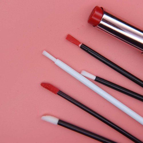 100 Pcs Disposable Makeup Lip Brushes Lipstick gloss brush Lip Gloss Applicators with Soft Brush Head Cosmetic Lip Brush Wands mini paint brushes for cookies (White)