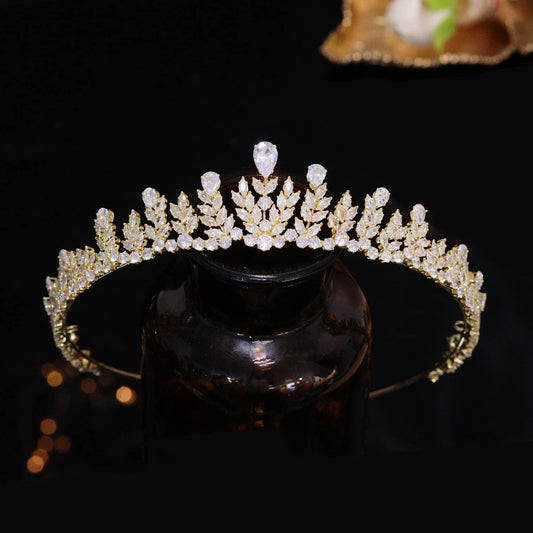 FASNAHOK CZ Wedding Bridal Tiaras for Women Prom Party Crowns Princess Queen Headpiece Sweet 16 Birthday Hair Accessories