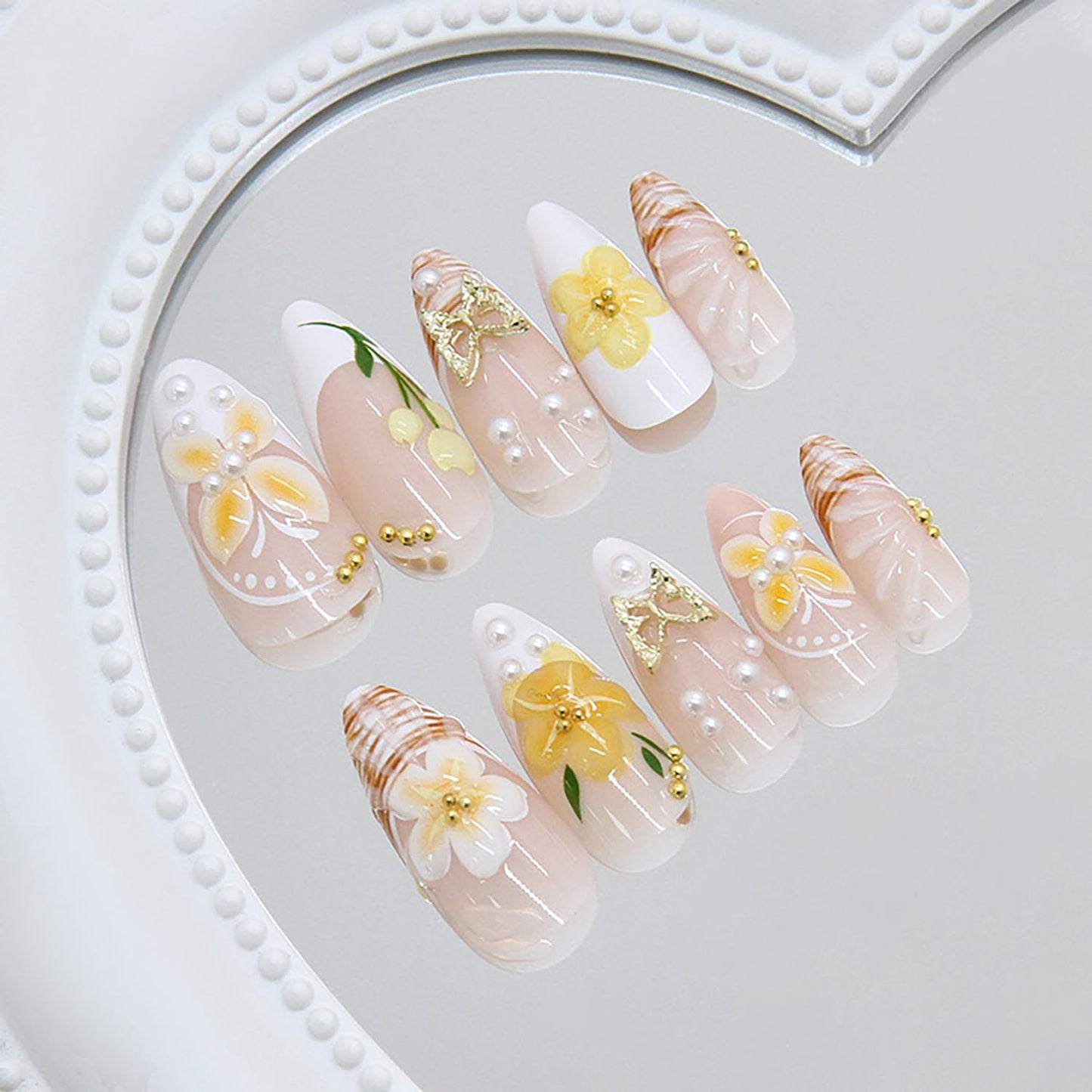 24Pcs St Patrick's Day Press on Nails Short Square Gold French Tip Fake Nails with Gold Rhinestones Horseshoe Rainbow Shamrocks False Nails St Patricks Day Acrylic Nails Irish Stick on Nails for Women