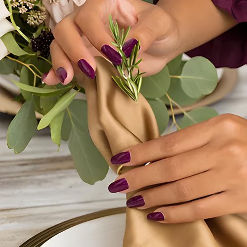 Aberdeen Aubergine - Color Street Nail Polish Strips