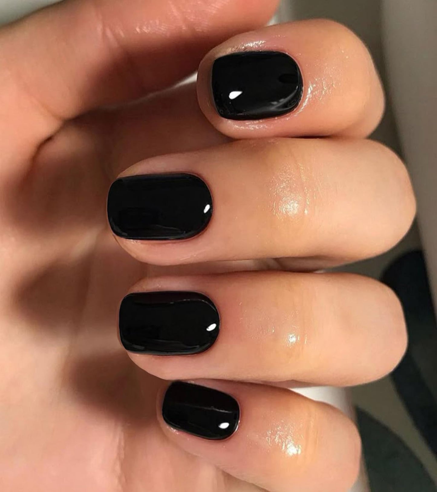 Artquee Press on Nails Short Soft Nude Square False Tips Glossy Reusable Fake Stick on Nails Kit for Women - 30 PCS 15 Sizes