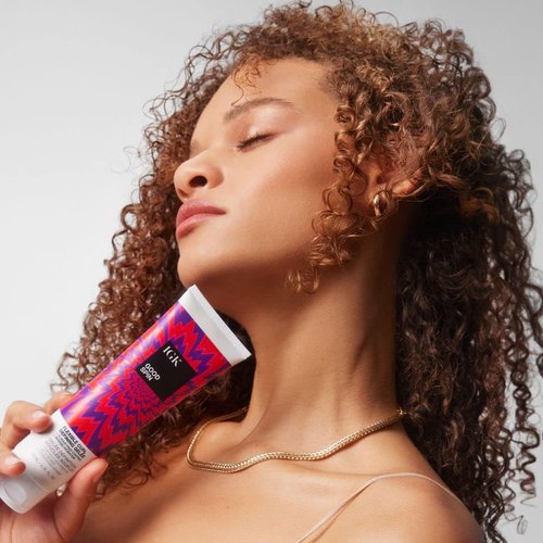 IGK Good Spin Flexible Curl Defining Gelee - Hydrating Frizz Control & Strong Hold | Vegan & Cruelty-Free | 4.75 Oz