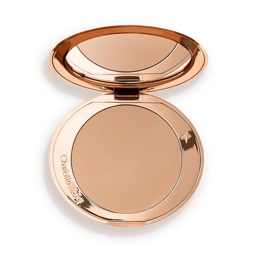 Charlotte Tilbury Airbrush Matte Bronzer - Smoothing Blurring Powder for Flawless Skin - Refillable with Silky Mica & Hyaluronic Acid
