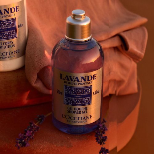 L'OCCITANE Foaming Body Wash - Daily Bath & Shower Gel for Gentle Cleansing & Moisturizing, Vegan, Eco-Friendly