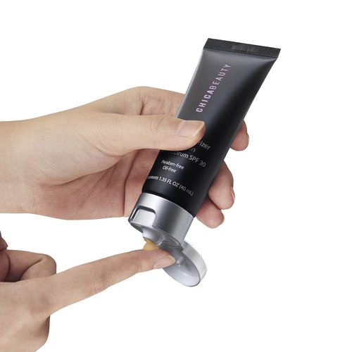 Chica Beauty 3-in-1 Tinted Face Moisturizer - Anti-Aging Antioxidants & SPF 30 - Light, Oil-Free, Vegan