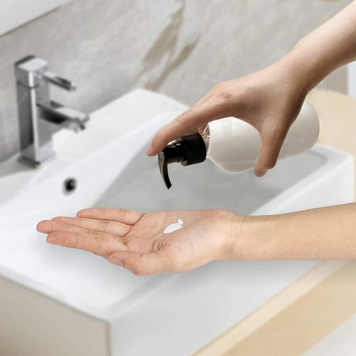 17 Ounce Clear Plastic Pump Bottle Dispenser, Refillable Empty Bottle Container with Pump for Essential Oil Soap Lotion Shampoo, 2 Pcs