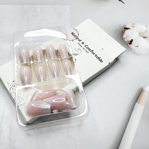 24pcs French Tip Press on Nails Short Square Pink Fake Nails with Glitter Design Glue on Nails Gradient False Nails Supplies Full Cover Glossy Acrylic Nails for Women Girl