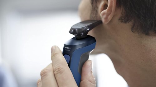 Philips Series 5000 Electric Shaver - Wet & Dry Technology for a Smooth Shave | Model S5466/17