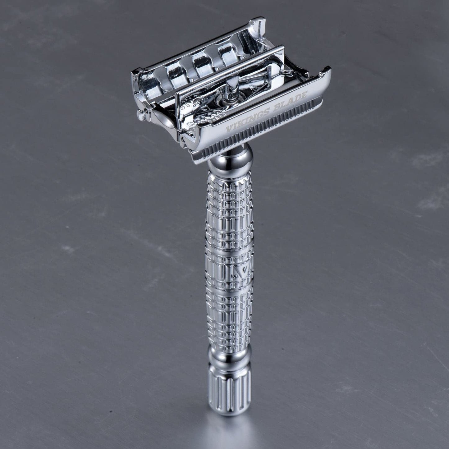 VIKINGS BLADE Double Edge Safety Razor - Smooth Shave with 5 Swedish Steel Blades | Luxury Case Included