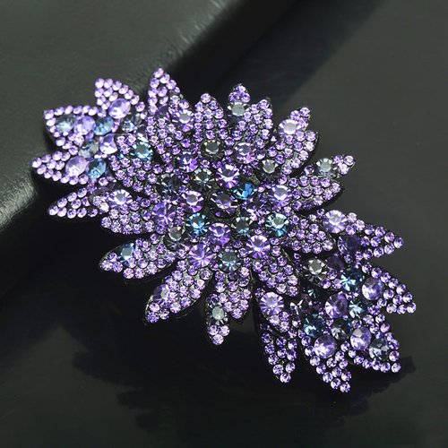 Large bow hairpin