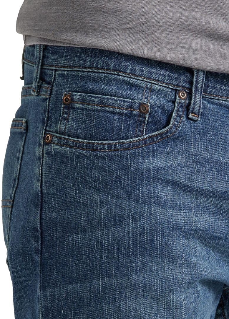 Wrangler Authentics Men's Comfort Flex Waist Jeans - Regular Fit, Versatile Style, Classic Denim