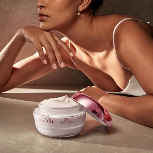 O Boticario Love Lily Body Cream - 24-Hour Hydration & Fragrance for Dry Skin | 8.8 Ounce