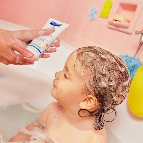 Mustela Detangling Cream Shampoo - Nourishing Shea Butter & Avocado for Curly Hair - 6.76 Fl. Oz.