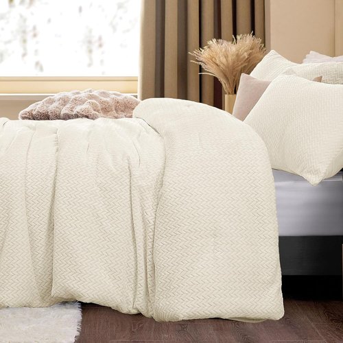 ChiXpace Flannel Fleece Twin Comforter Set - Ultra Soft Furry Beige Leaves Pattern | Cozy Velvet Bedding with 1 Pillow Case