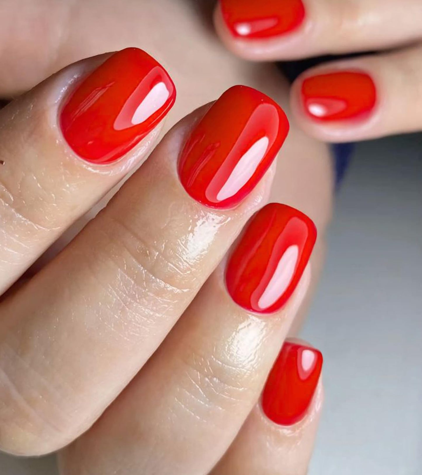 Artquee Press on Nails Short Soft Nude Square False Tips Glossy Reusable Fake Stick on Nails Kit for Women - 30 PCS 15 Sizes