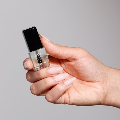 LONDONTOWN Nourishing Cuticle Oil - Deeply Moisturizing for Healthier Nails & Cuticles | Vegan & Cruelty-Free