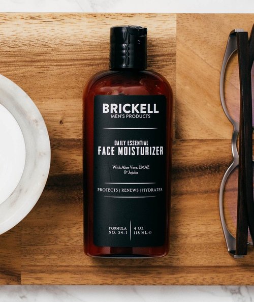 Brickell Men's Daily Essential Face Moisturizer - Natural Fast-Absorbing Lotion with Hyaluronic Acid & Green Tea, 4 Oz