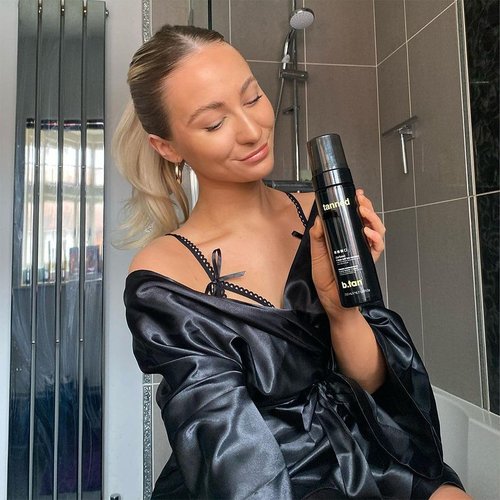 b.tan Dark & Ultra Long Lasting Self Tan Kit | Besties Bundle - Tanning Mousse Duo with Mitt Applicator Glove, 1 Hour Express, Fast Sunless Tanner, Face & Body, No Fake Tan Smell, 6.7 Fl Oz