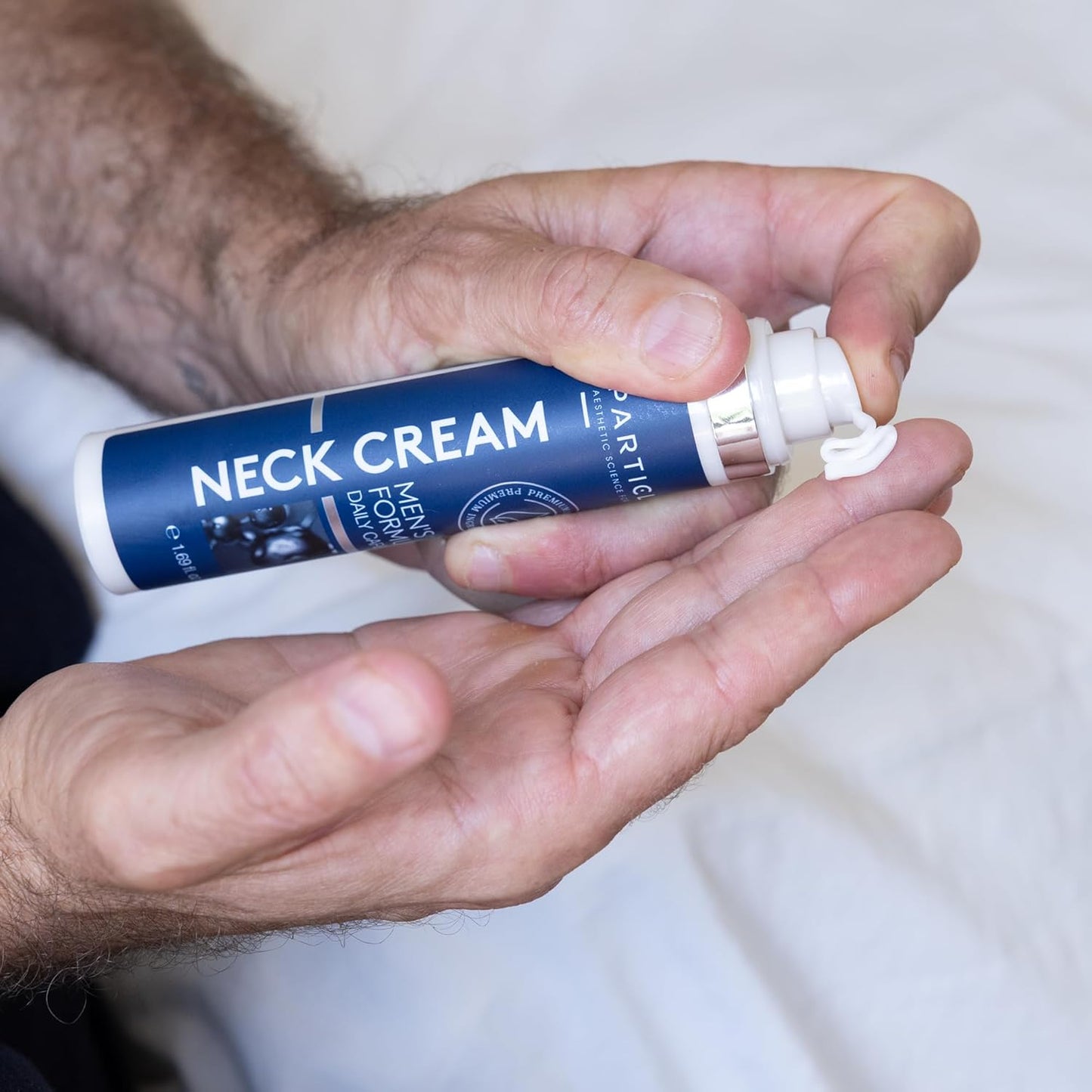 Skiennix Particle Neck Cream - Hydrating Daily Skin Care for Men with Collagen & Retinol | 1.7 fl oz