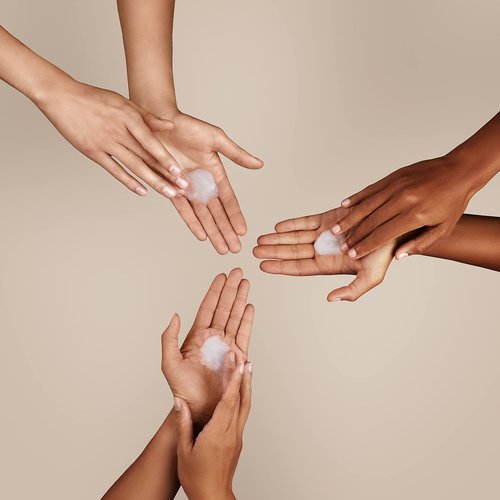 L’Occitane Almond Delicious Hands - Hydrating Cream for Soft, Nourished Skin | Fast-Absorbing & Vegan