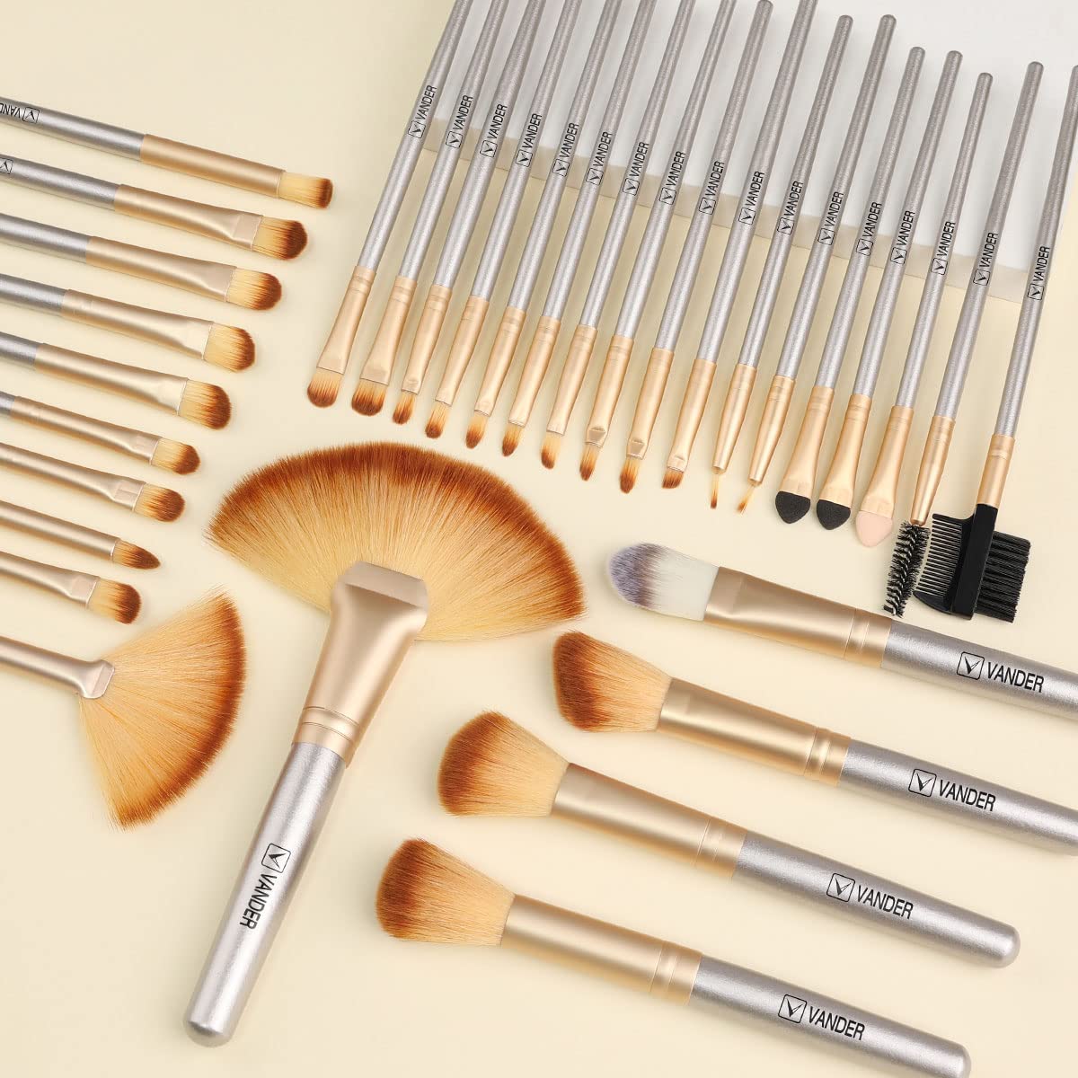Makeup Brushes, VANDER Professional 32pcs Foundation, Concealer, Eyeshadow & Eyeliner Cosmetic Brush Set, Champagne (Cosmetic Bag Not Included)