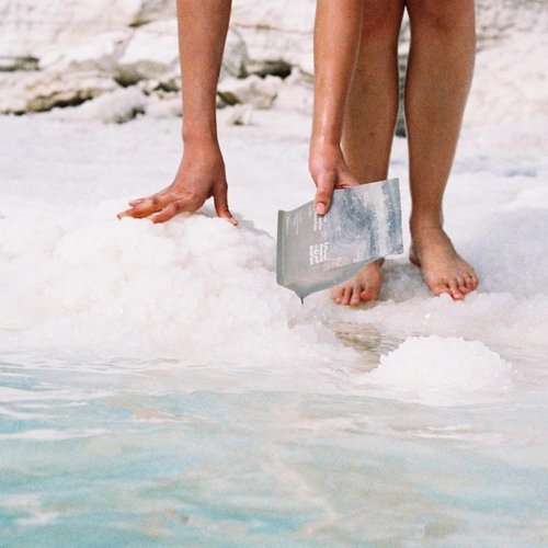 Dead Sea Magnesium Flake Bath Soak - 100% Pure Magnesium Chloride with Lavender Oil | 8.82 oz Pouch