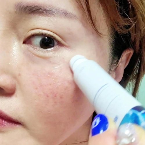 Farmstay Collagen Water Eye Serum - Reduces Wrinkles & Fine Lines - Moisturizing Skincare with Shea Butter - 0.84 oz