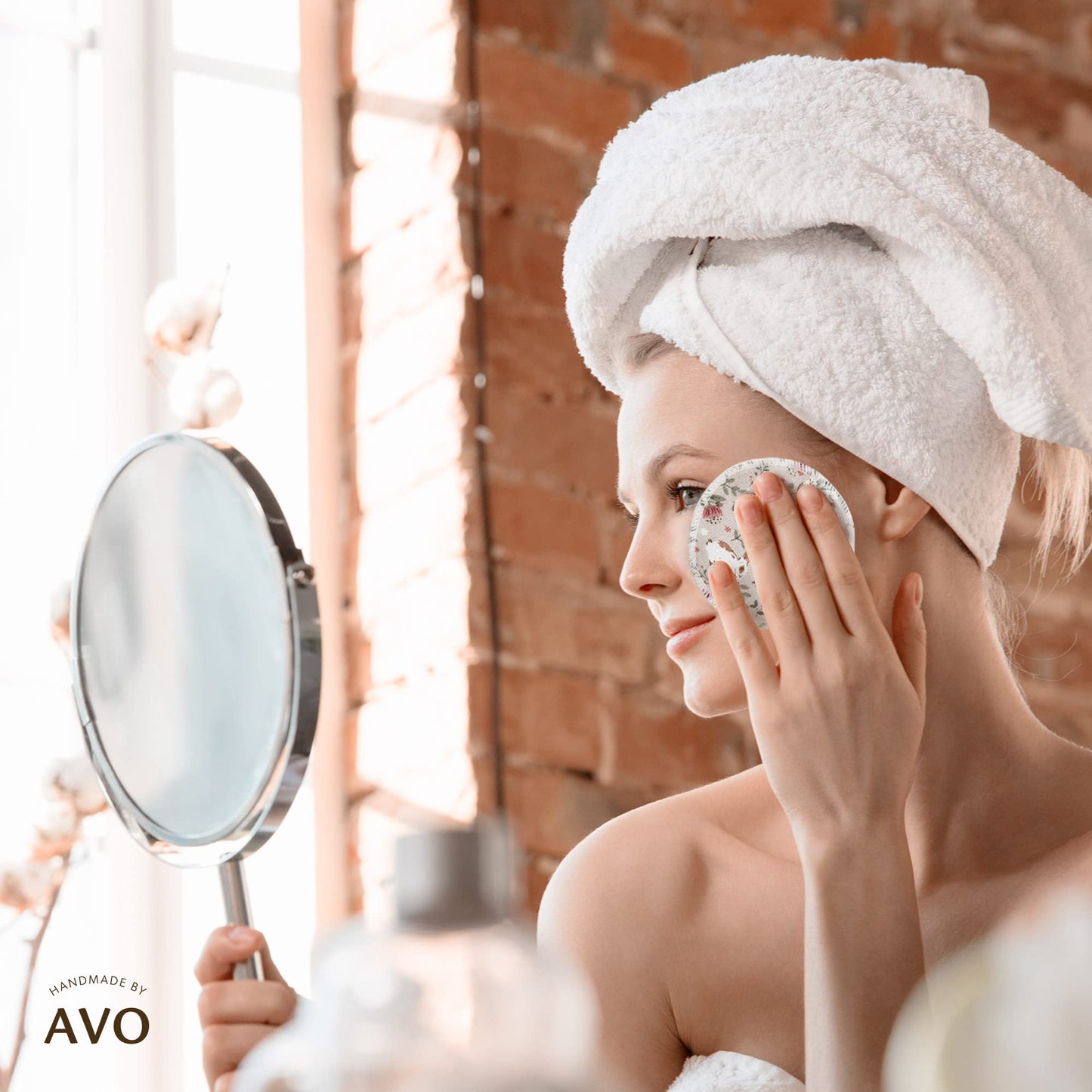 Handmade by AVO - 8 Reusable Pads, Makeup Remover, Quilted Organic Cotton Rounds, Pads Facial Rounds Fabric Pouch Laundry Bag (Rabbit)