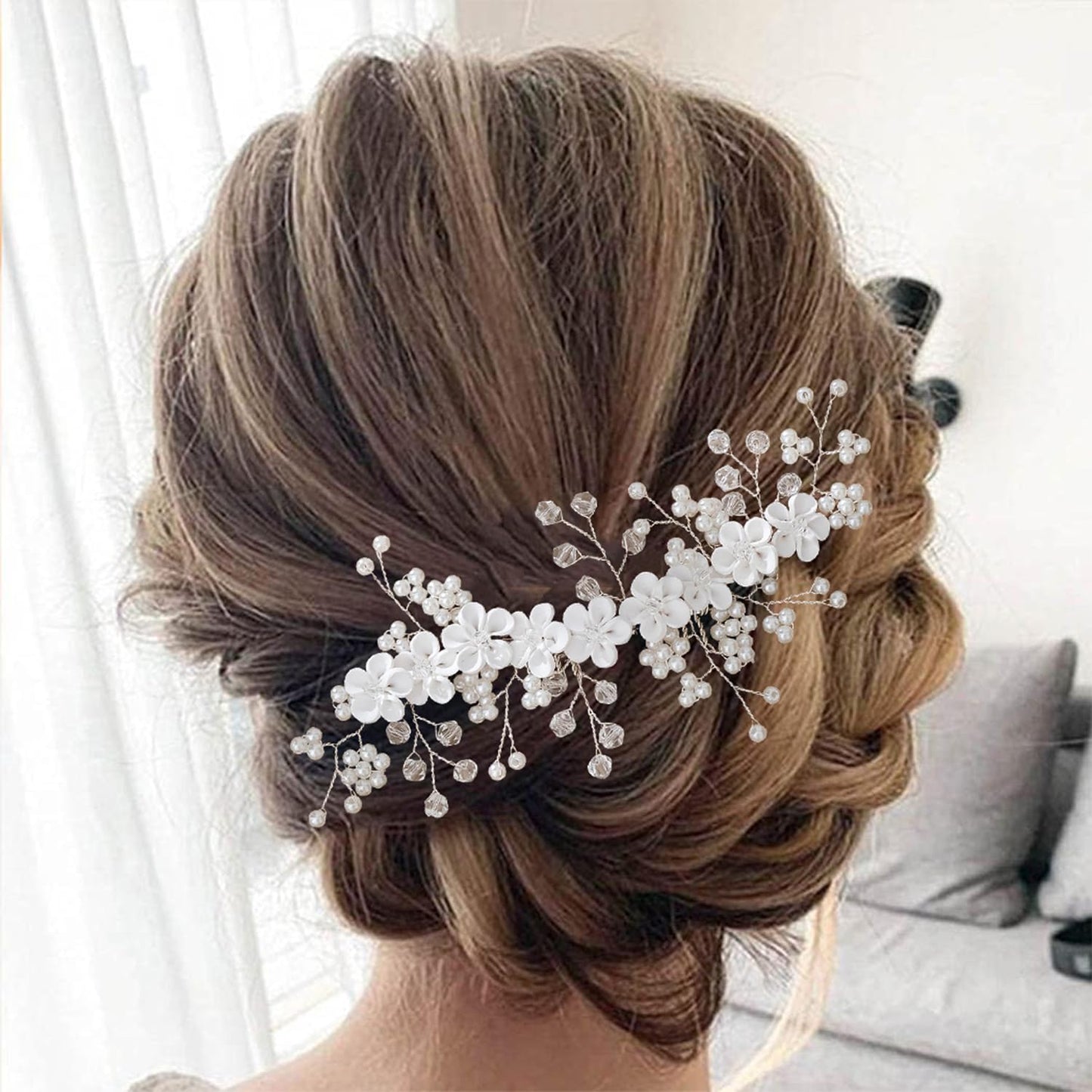 Handmade White Crystal Rhinestone Flower Hair Comb, Sparkly Clips, and Bridal Headpiece Accessories for Women and Girls