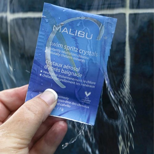 Malibu C Swim Spritz Crystals - Vitamin C Chlorine Neutralizer for Hair & Skin | 1 Packet