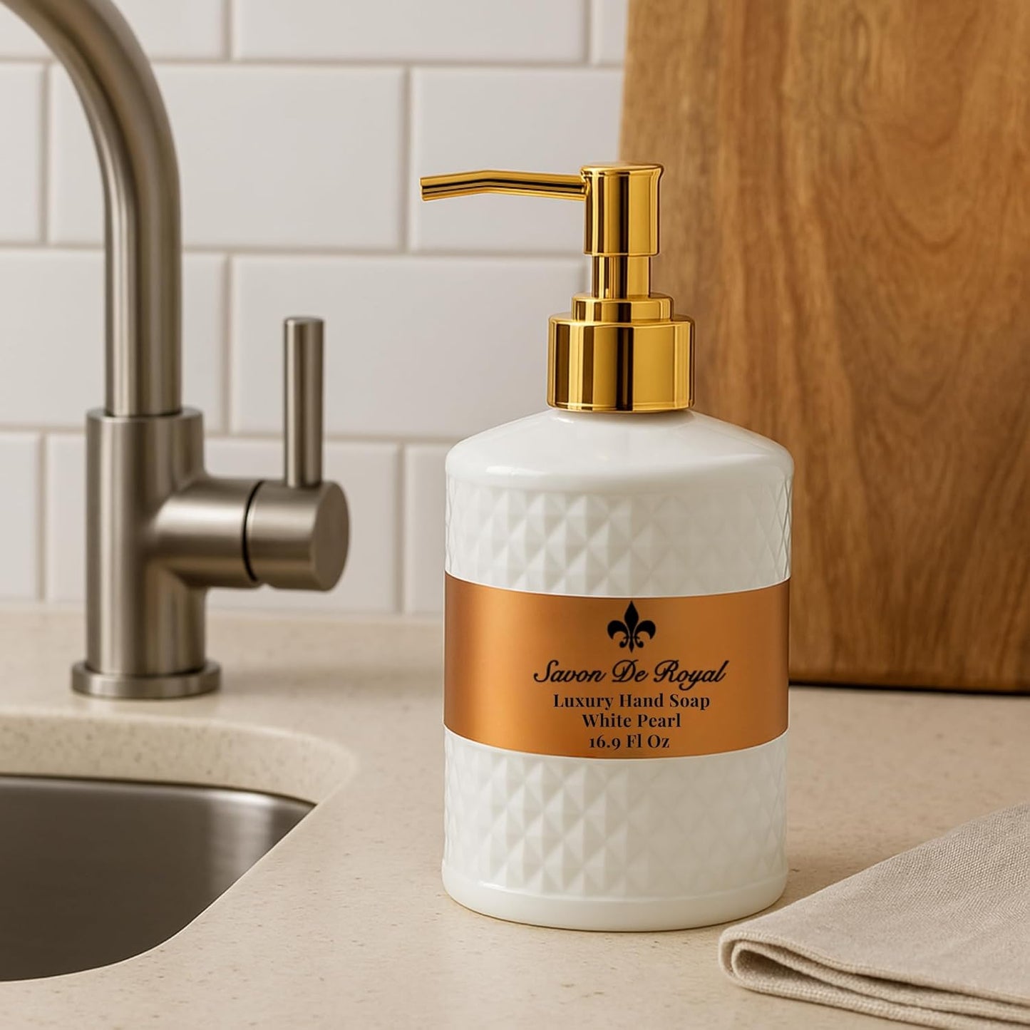 Skiennix Luxury Liquid Hand Soap - Musk & Vanilla Scent, Moisturizing Vegan Formula, 16.9 Fl Oz