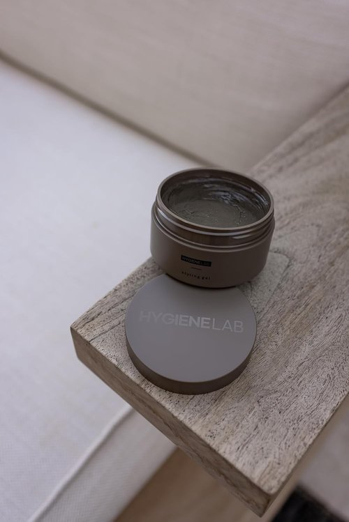 HygieneLab Men's Hair Gel - EWG Verified, Strong Hold & Matte Finish, Weightless Texture, Sandalwood Scent