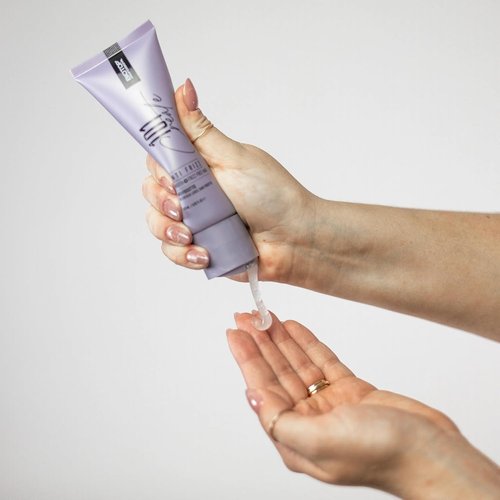 Biotop Professional 101 Anti Frizz Hair Cream - Lightweight Frizz Control & Glossy Shine - Nourishing Formula (4.05 Fl oz)