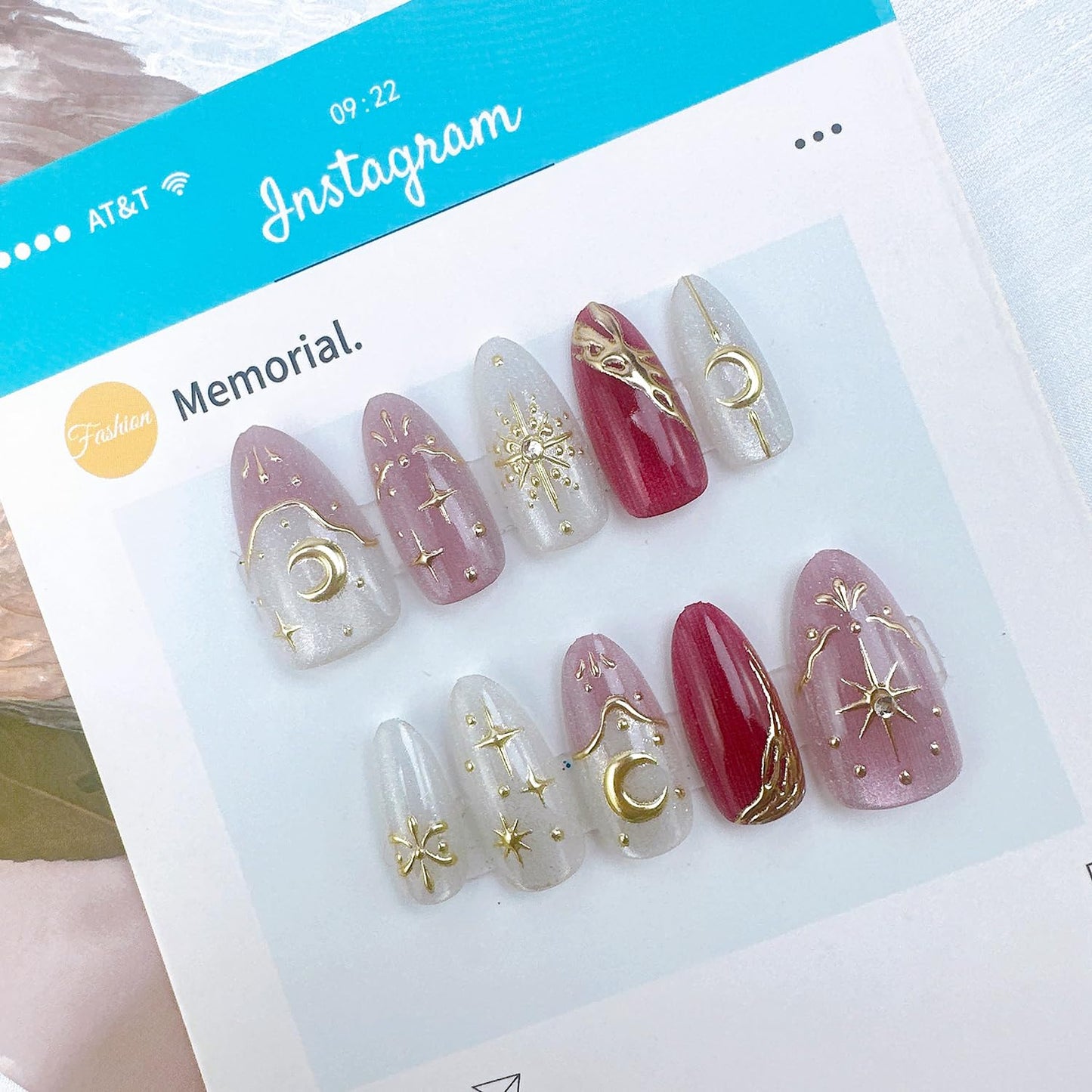 24Pcs St Patrick's Day Press on Nails Short Square Gold French Tip Fake Nails with Gold Rhinestones Horseshoe Rainbow Shamrocks False Nails St Patricks Day Acrylic Nails Irish Stick on Nails for Women